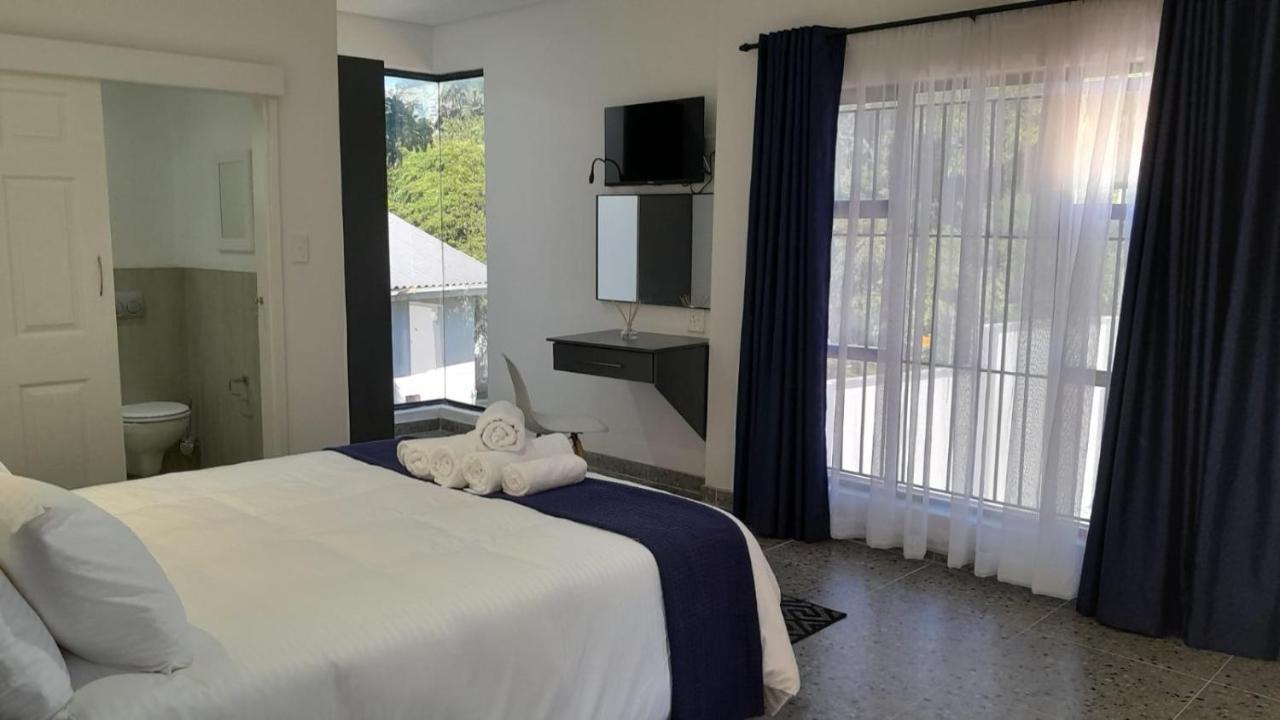 The Wishing Well Guest House Self-Catering Port Edward Kültér fotó