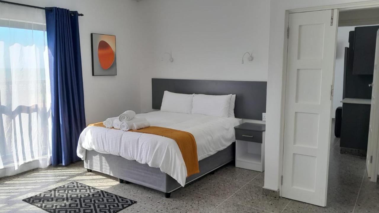 The Wishing Well Guest House Self-Catering Port Edward Kültér fotó